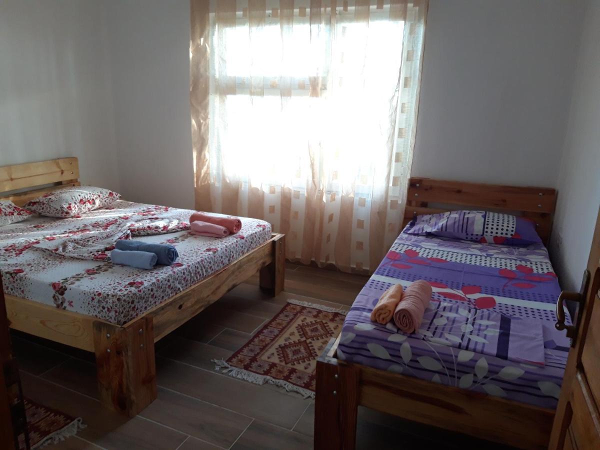 Вилла Bujtinat Skenderi Gjinar 2 Экстерьер фото