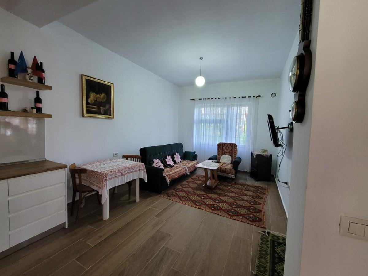 Вилла Bujtinat Skenderi Gjinar 2 Экстерьер фото